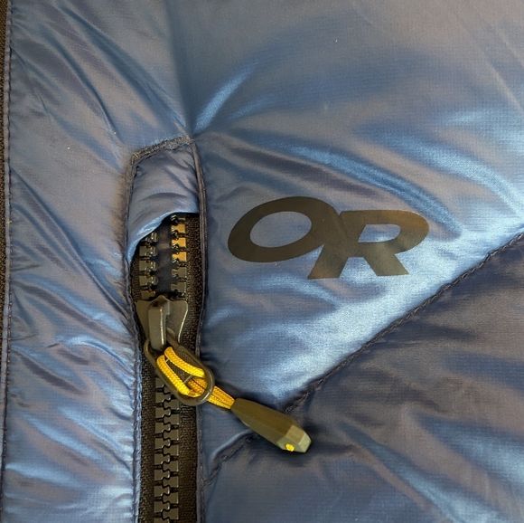 Outdoor Research Men's Alpine Down Hooded Jacket - Picture 5 of 16